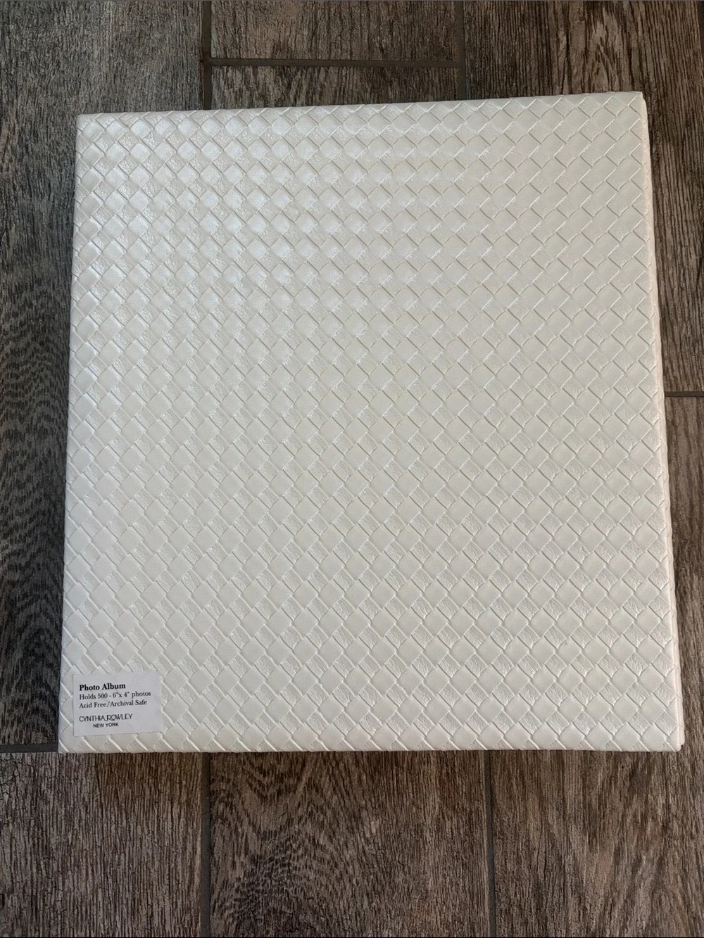 Cynthia Rowley New York 500 Sleeve Photo Album White Pearl Woven Pattern